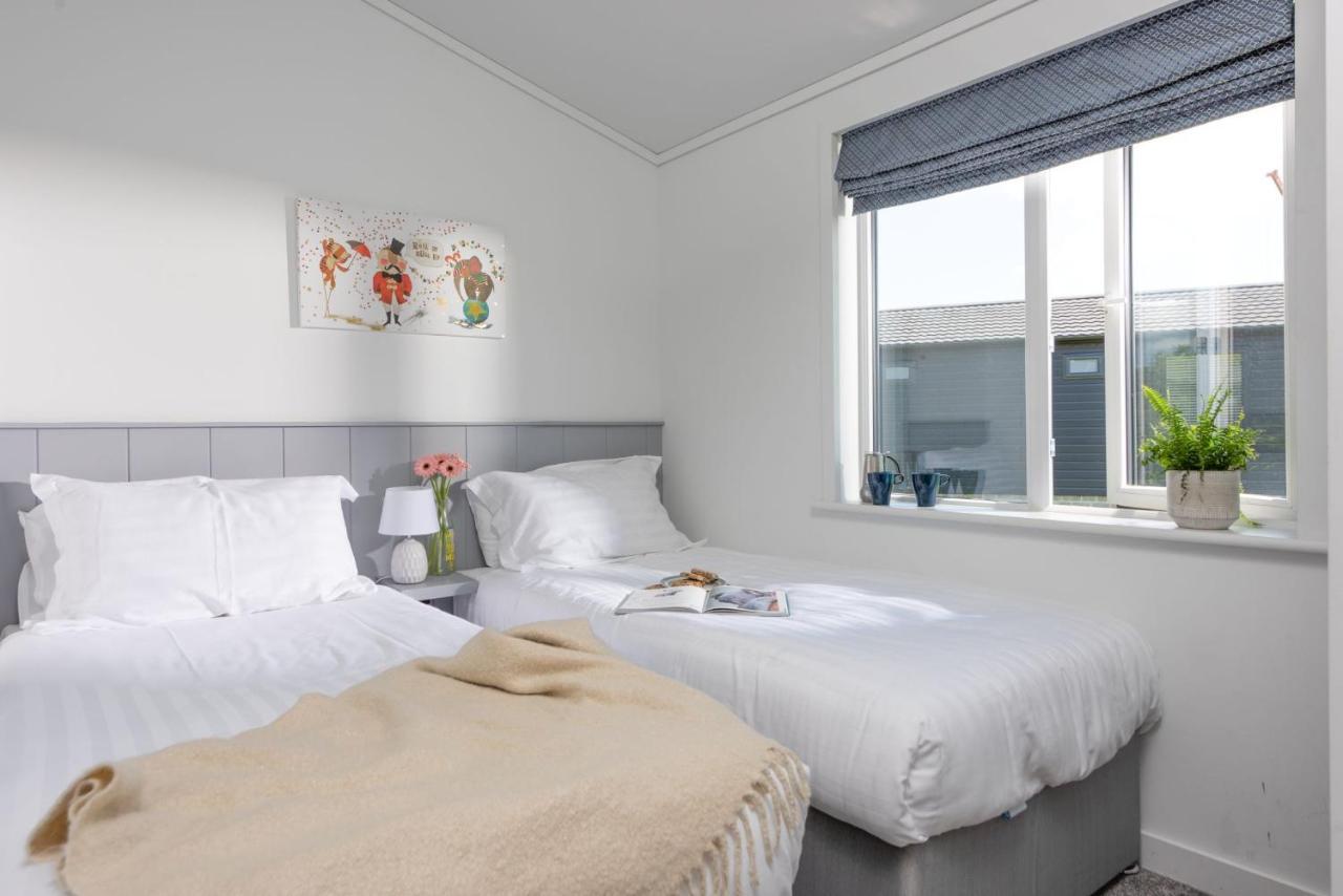 Buttercup Lodge, 33 Roadford Lake Lodges Lifton Extérieur photo