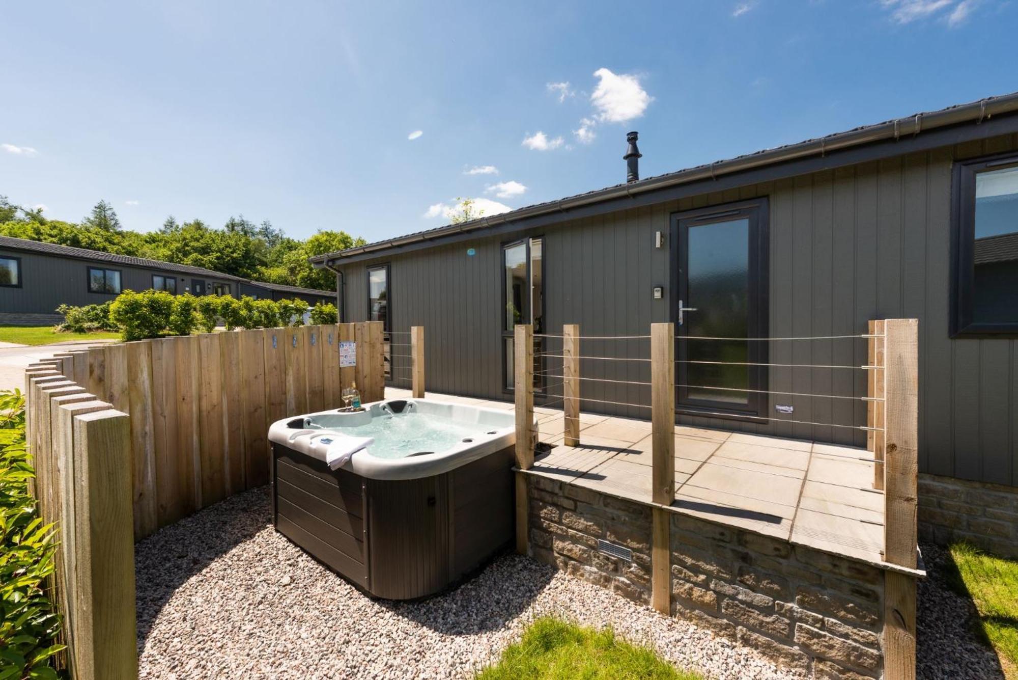 Buttercup Lodge, 33 Roadford Lake Lodges Lifton Extérieur photo